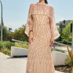 Φόρεμα maxi με χάντρες και αποσπώμενη κάπα χρυσό