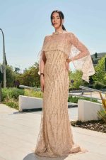 Φόρεμα maxi με χάντρες και αποσπώμενη κάπα χρυσό - Image 4