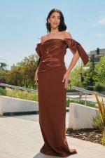 Φόρεμα maxi με σατέν λεπτομέρεια και φιόγκους καφέ - Image 2