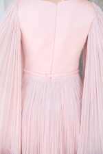 Φόρεμα midi με κρουαζέ μπούστο και κάπα dusty pink - Image 7