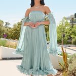 Φόρεμα midi off shoulder με πιέτες και βολάν μέντα