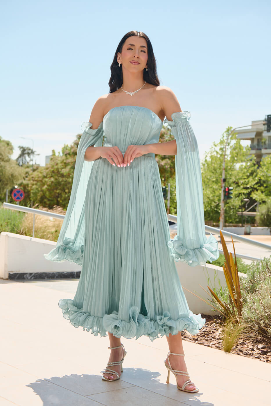 GA-2334 Φόρεμα midi off shoulder με πιέτες και βολάν μέντα
