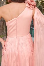 Φόρεμα midi one shoulder με 3D λουλούδια σομόν - Image 7