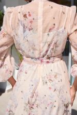 Φόρεμα maxi με floral με κουμπιά κόσμημα και στρας σομόν - Image 7