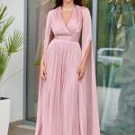 Φόρεμα maxi πλισέ κρουαζέ με κάπα dusty pink