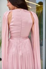 Φόρεμα maxi πλισέ κρουαζέ με κάπα dusty pink - Image 6