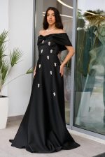 Φόρεμα maxi off shoulder με διακοσμητικές πέτρες μαύρο - Image 3