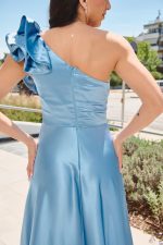 Φόρεμα maxi one shoulder με φραμπαλά και πιέτες baby blue - Image 6